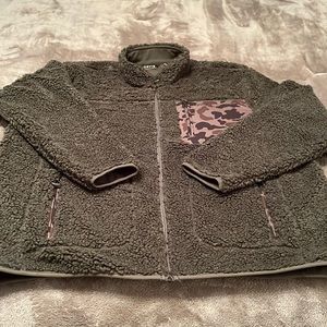 Mens XXL ORVIS brand heavyweight fleece jacket.